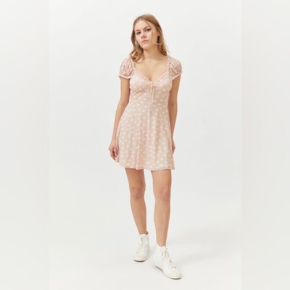urban outfitters audrey floral mini dress